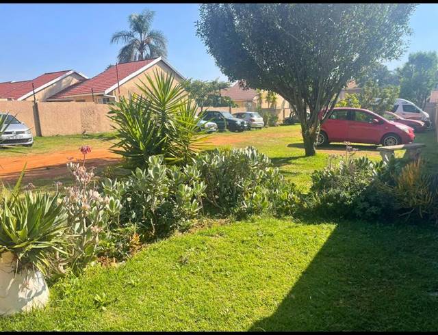 2 BEDROOM TOWNHOUSE FOR SALE IN NORKEM PARK